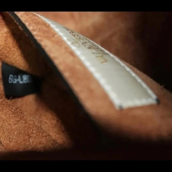 𝅺Valentino Rock‎ Stud Crossbody Leather - Picture 11 of 13